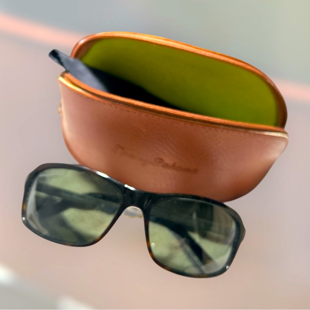 Tommy Bahama “Shade Time Shade Place” Tb6029 (215) Tortoise 130 01/13